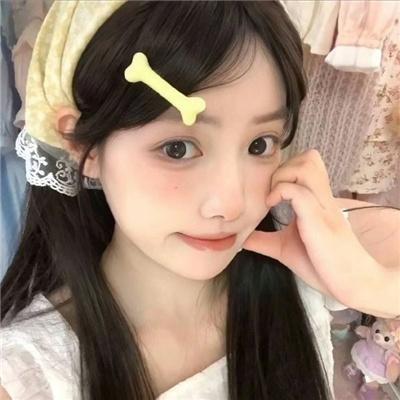 新婚夜，傻子老公抱紧了我